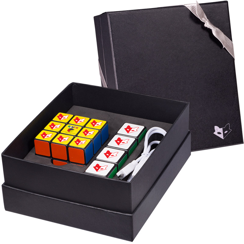 Rubik's Mobile Charger & Cube Set